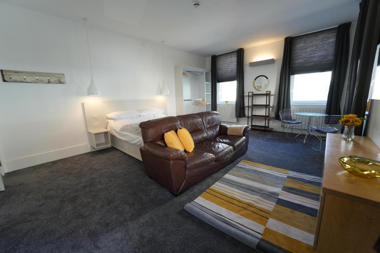 Gorgeous Comfortable Apartment On The High Street マーサー・ティドビル エクステリア 写真