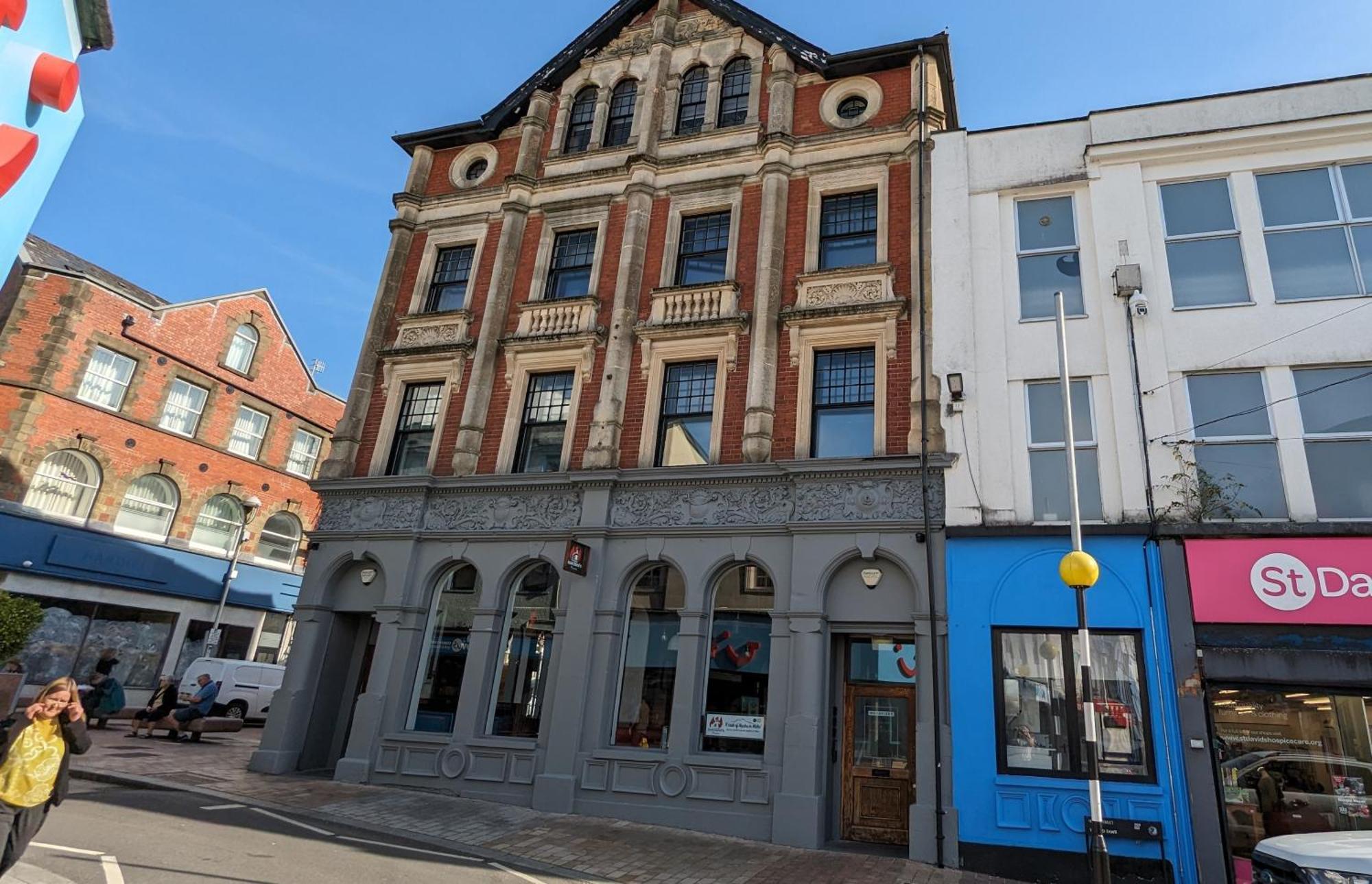 Gorgeous Comfortable Apartment On The High Street マーサー・ティドビル エクステリア 写真